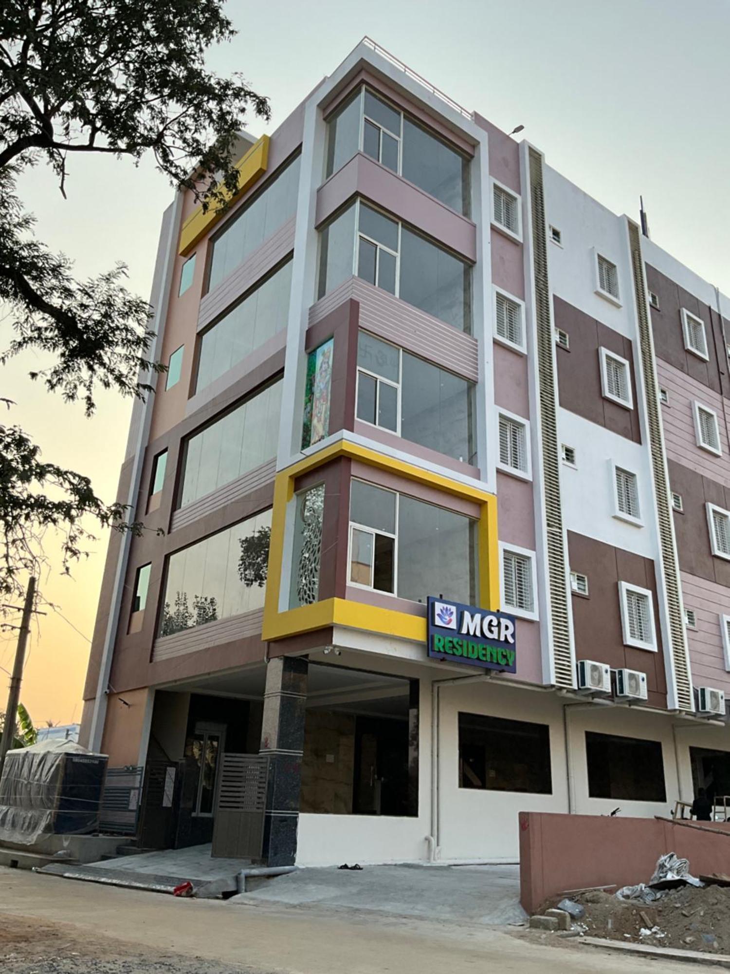 Mgr Residency Villa Шрикалахащи Екстериор снимка