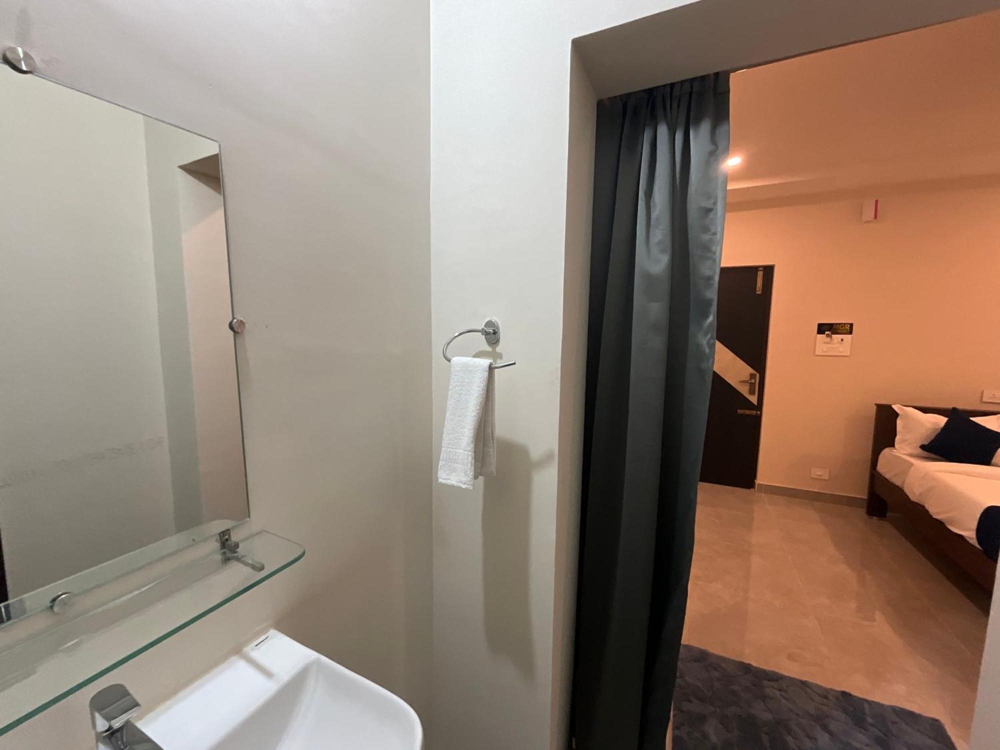 Mgr Residency Villa Шрикалахащи Екстериор снимка