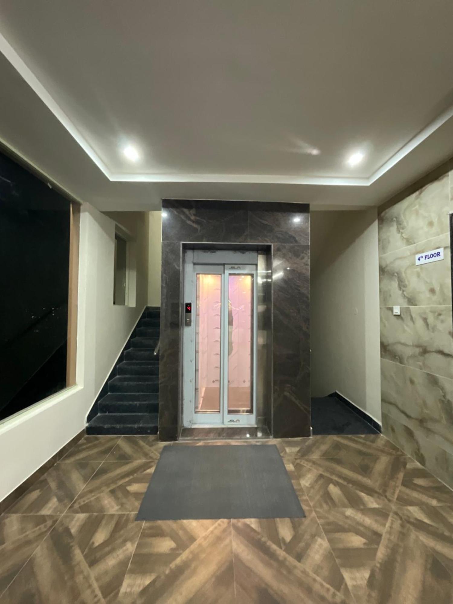 Mgr Residency Villa Шрикалахащи Екстериор снимка